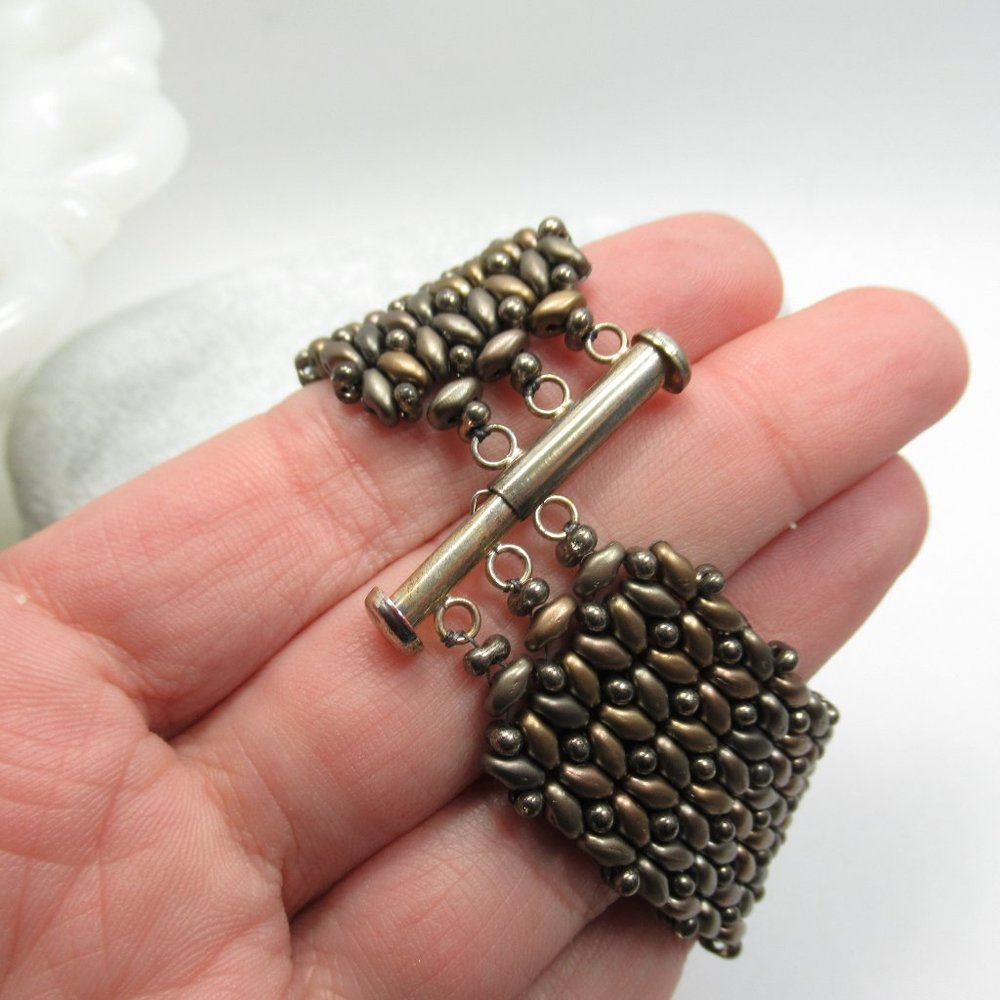 Woven matte metallic bracelet - Picture 6 of 12